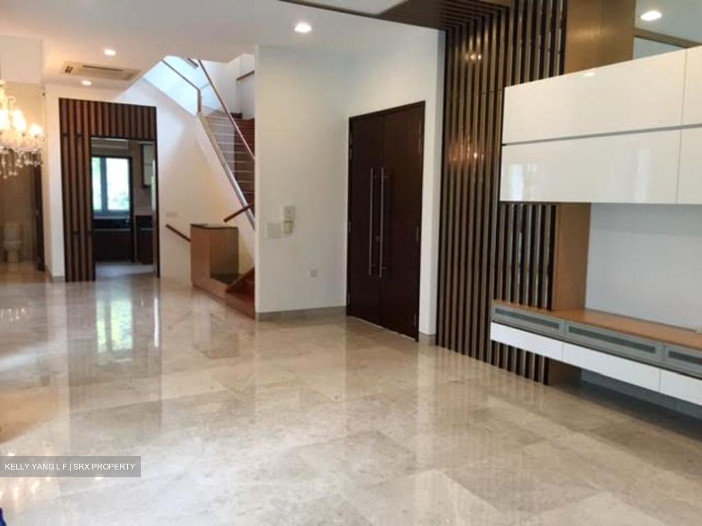 Meyer Road (D15), Terrace #578650981
